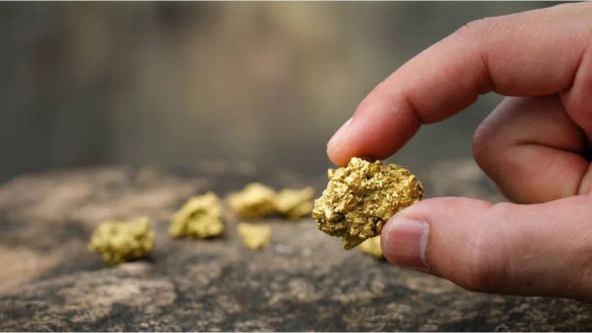 El oro vuelve a superar la barrera de los u$s2.900 ante la caída del dólar y temores de guerra comercial