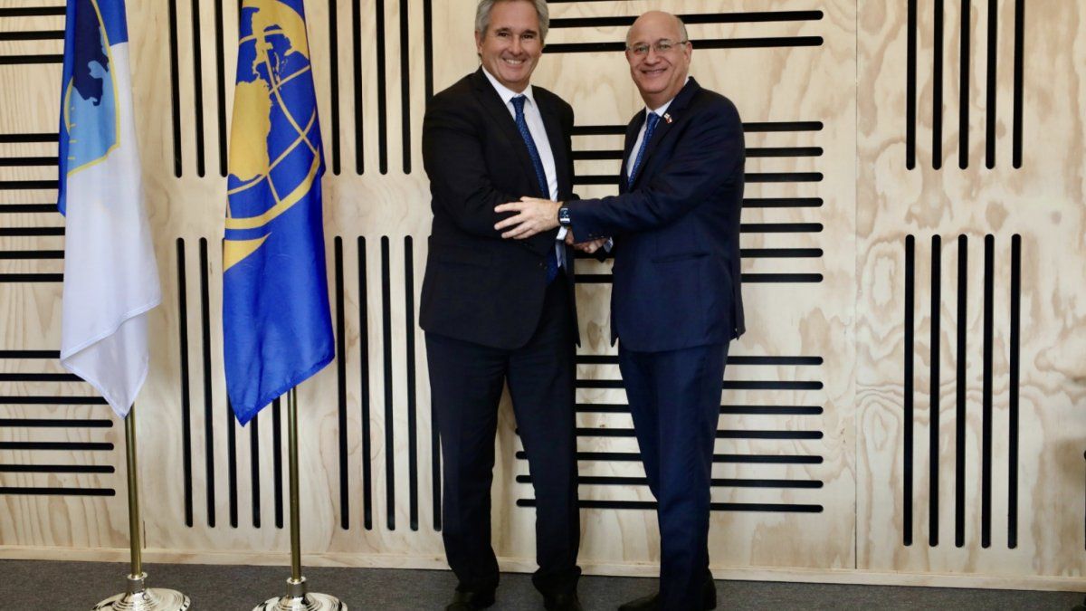 El BID reafirmó su respaldo al programa económico de Argentina tras reunión con Pablo Quirno