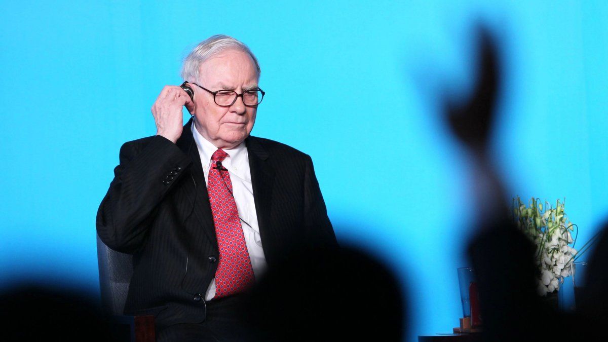Las cinco preguntas que se hace Warren Buffett antes de realizar una inversión en la bolsa