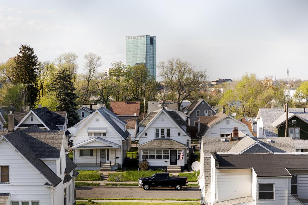 Battle of Home Buyers vs. Investors Is Making Toledo a Housing ‘Gold Mine’