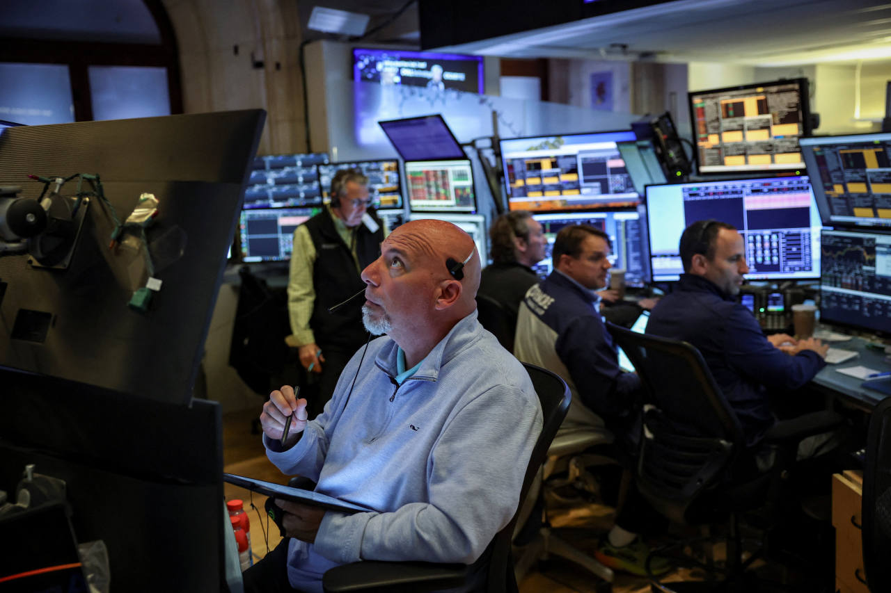 Solid Earnings Season Marred by Investors’ New Fears Over Outlook