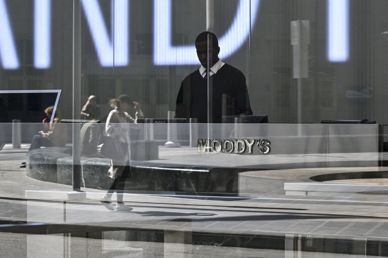 U.S. Loses Last Triple-A Credit Rating