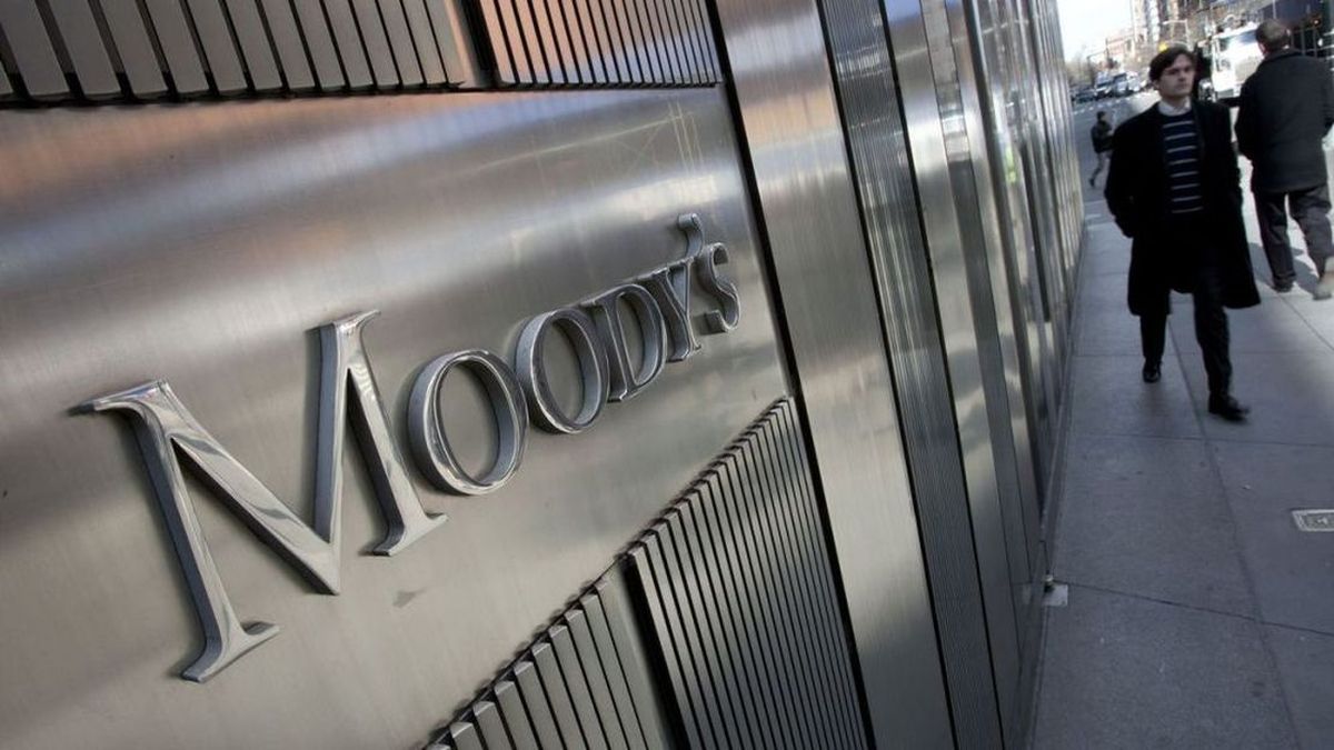 Moody’s le baja la calificación a EEUU: cuánto cayó el S&P 500 en las rebajas previas de Fitch y S&P