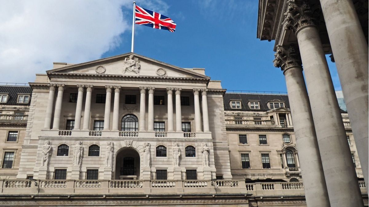 El Banco de Inglaterra mantuvo la tasa de interés pero advirtió que hay riesgos para mayor inflación