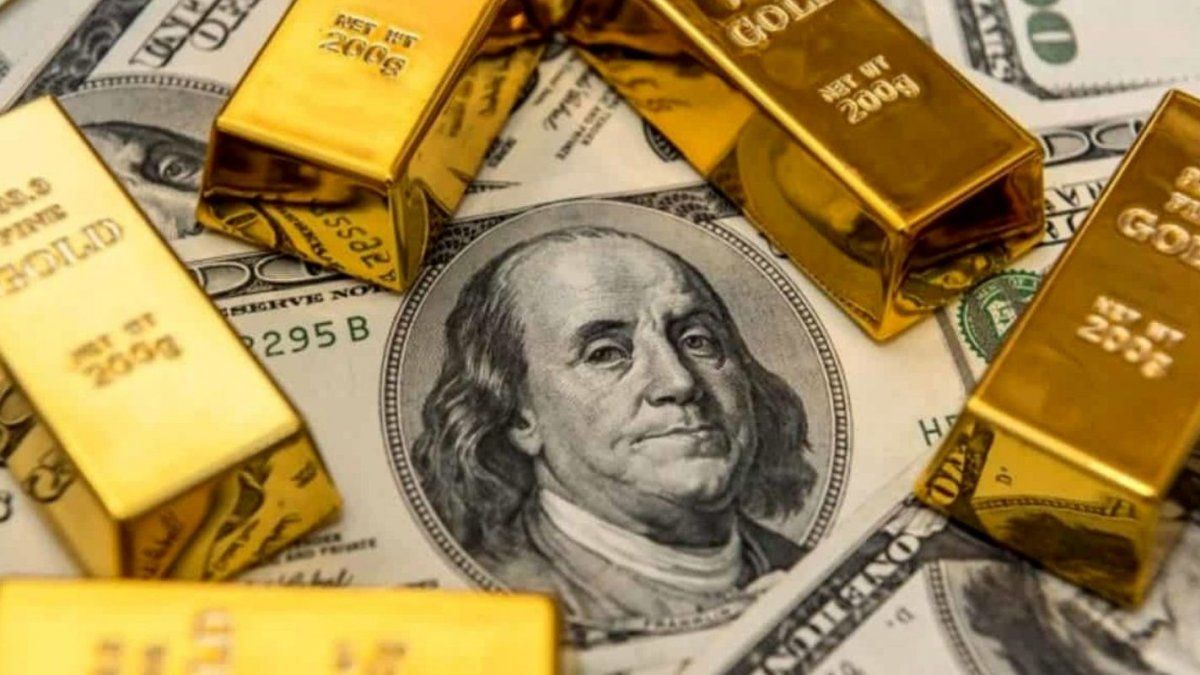 Inversores, en alerta ante el ataque de Israel a Irán: el dólar se alza como activo de refugio