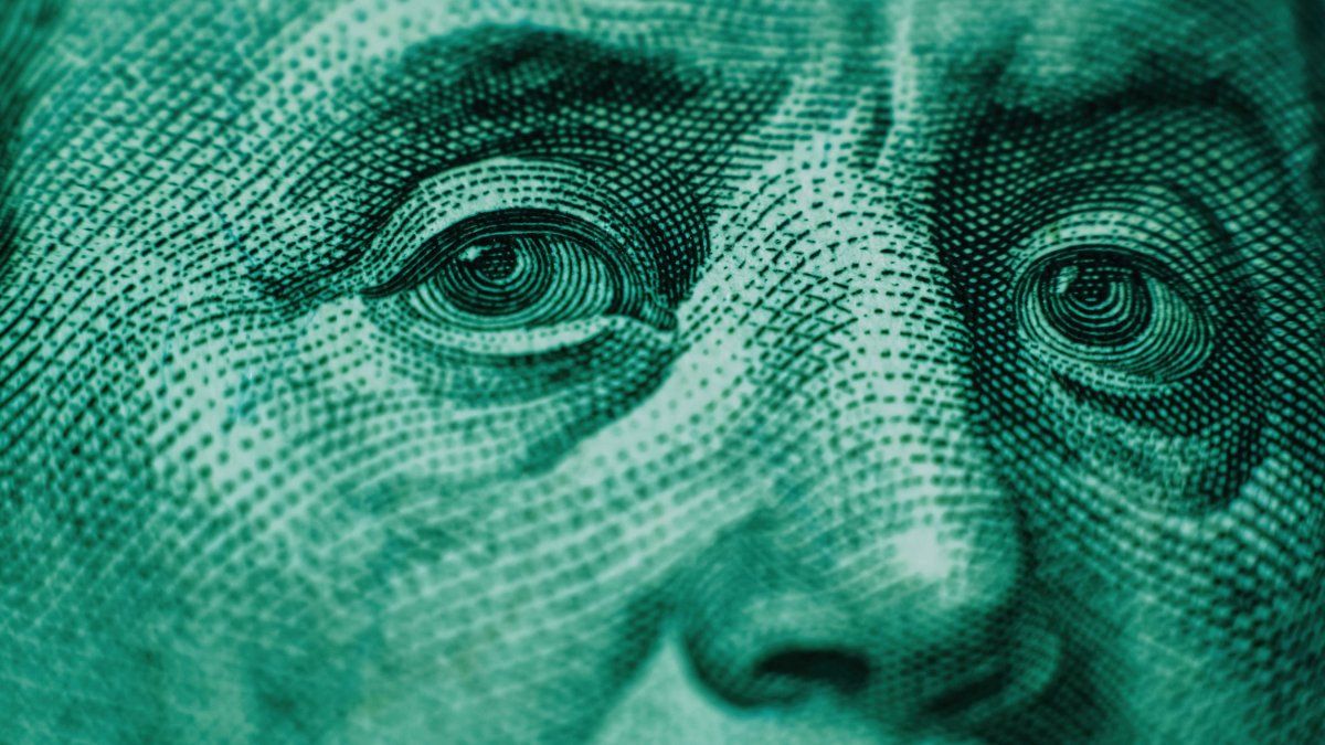 El dolar oficial supera los $1.300 en el Banco Nación, pese a los anuncios a favor del campo