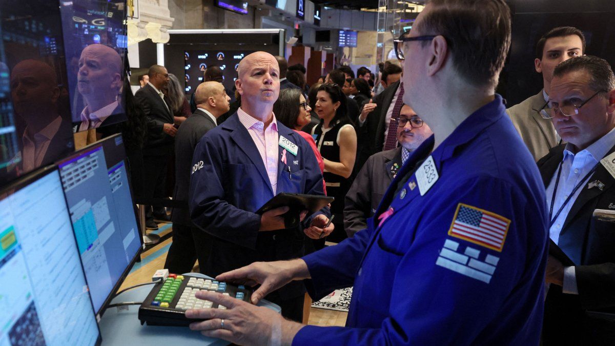 Wall Street sube y deja atrás las dudas en el sector tecnológico gracias al buen dato del IPC de EEUU