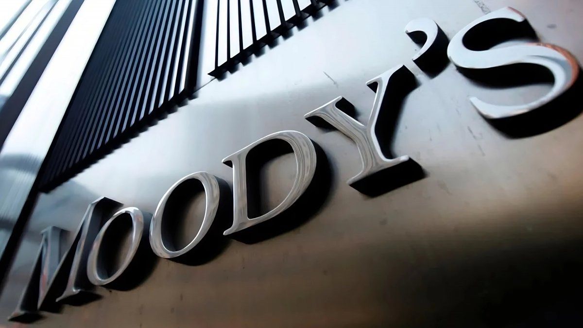 Moody’s alerta sobre riesgos a escala global para el crédito si se extiende la guerra en Medio Oriente