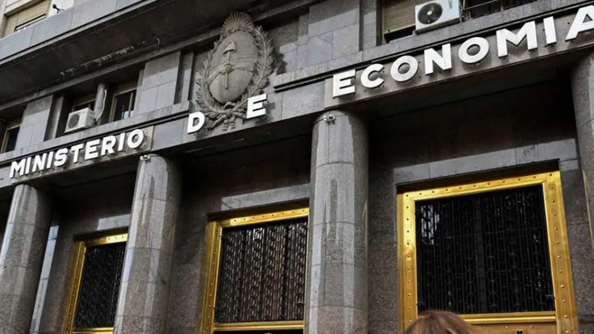 Deuda: Economía colocó otros u$s141 millones en la segunda vuelta del Bonar 2029